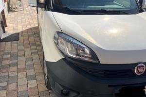 Doblo maxi Lounge 1.6 bianco 2019