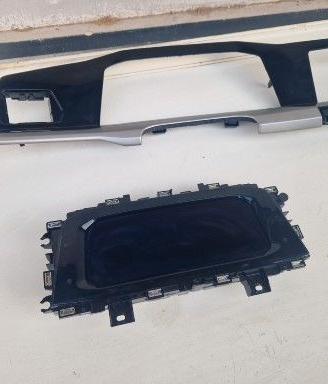 AUTORADIO-( DISPLAY+CORNICE ) X VOLKSWAGEN GOLF 8"