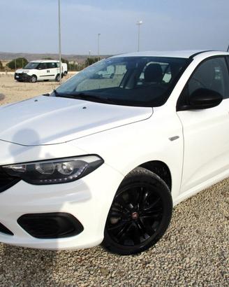Fiat Tipo 1.3 Mjt S&S SW Street 95cv 05/2020 KM600