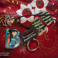 collana con porta chiave