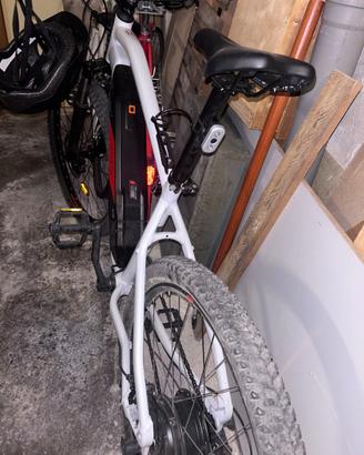 Bici Mtb elettrica a pedalata assistita