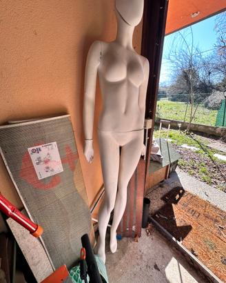Manichino professionale da negozio