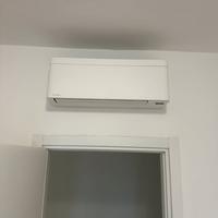 Monosplit Daikin Stylish 9000btu + m esterna 200 e