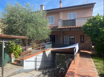 Casa indipendente con giardino, Follonica