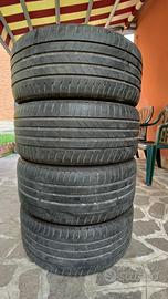 4 Bridgestone Turanza T005 225/40 R18 92Y