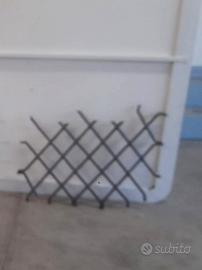 Inferriata grata di protezione antica in ferro 