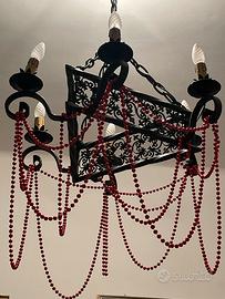 Lampadario Vintage in Ferro Battuto Stile Gotico