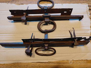 Coppia di catenacci antichi 