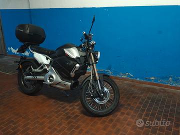 Super Soco TC Max - 2021