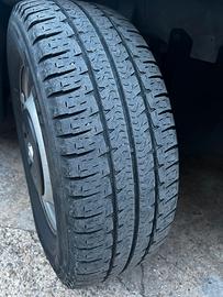 Michelin 225 65 16 cp q 