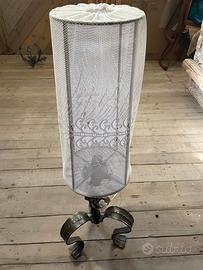 Lampada in ferro battuto fatta a mano