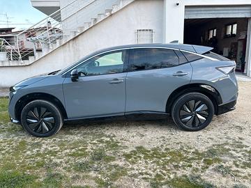 Suoer  auto elettrica