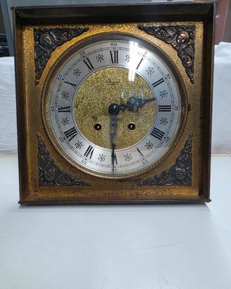 orologio da tavolo antico in ottone e legno. 