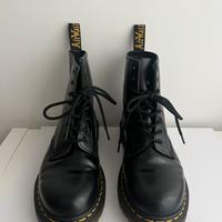 Stivale Dr. Martens modello 1460, 42