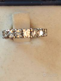 ANELLO RIVIERA IN ORO BIANCO DI BRILLANTI BIANCHI