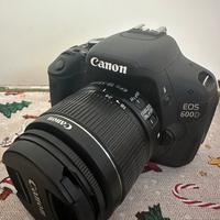 Reflex Canon EOS 600D con Obiettivo 18-55mm IS
