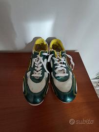 Scarpe per atletica chiodate,nr 40,con chiave 