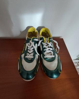 Scarpe per atletica chiodate,nr 40,con chiave 