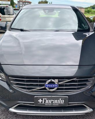 VOLVO V60 D4 R-design Momentum x commercianti