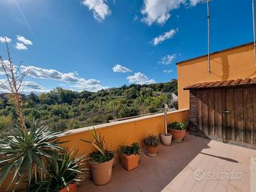 Appartamento con terrazzo in zona San Giovanni