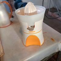 Spremiagrumi elettrico Incontro, ideale per prepar