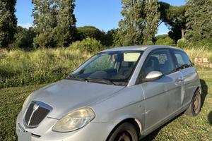 Lancia y