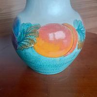 Vaso in ceramica fatto a mano