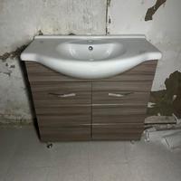 Mobile bagno con lavabo
