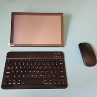 Tablet con mouse e tastiera