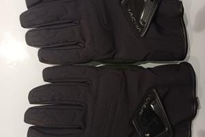 Guanti invernali macna nuovi