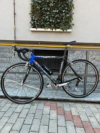Bici da corsa in carbonio