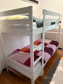 Letto a castello con materassi