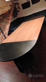 Tavolo da riunione o taverna