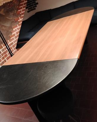 Tavolo da riunione o taverna