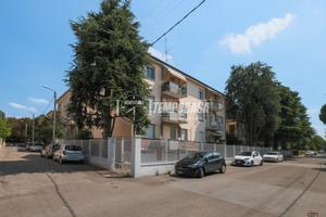 AMPIO 5 LOCALI AL SECONDO PIANO CON GARAGE