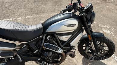 Ducati scrambler 1100 dark pro