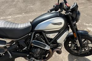 Ducati scrambler 1100 dark pro