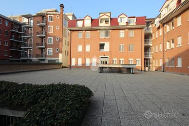 4 LOCALI A CRESCENTINO