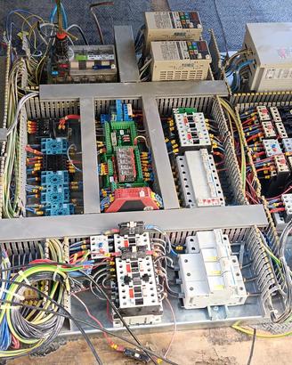Quadro elettrico usato