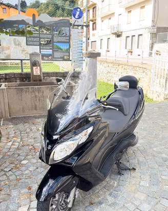 SUZUKI BURGMAN 400 | 40.000 KM | METZELER + MALOSS