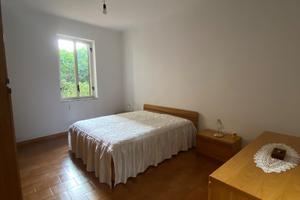 Casa con giardino e parcheggio vicino mare