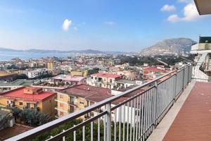 Appartamento di 110 m² con 3 locali a Pozzuoli