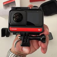 Insta360 One R Twin Edition, Completa di accessori