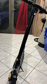 Monopatt elettrico lexgo