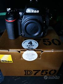 Nikon D750 Reflex Full Frame 24 mega pixel 