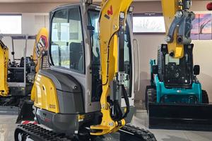 MINI ESCAVATORE WACKER NEUSON EZ 26 PREZZO BOMBA