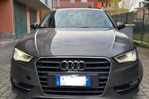 Audi A3 A3 III  Sportback Sportback 1.6 tdi Young