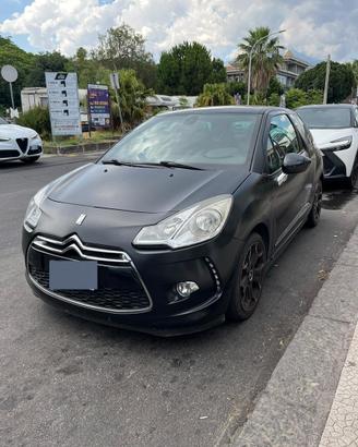 Citroen ds3 just black