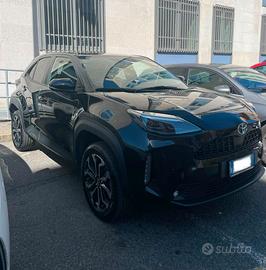 TOYOTA YARIS HIBRID CROSS