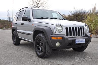 Jeep Cherokee 2.5 CRD Sport